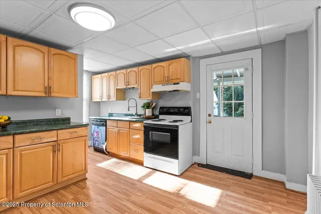 $159,900 | 15 Manhattan Street, Ashley, PA 18706