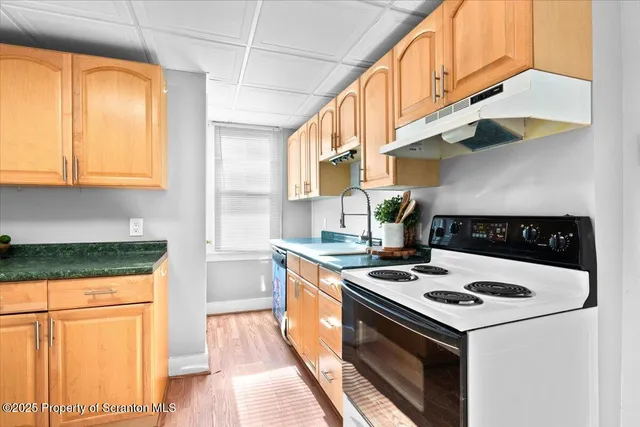 $159,900 | 15 Manhattan Street, Ashley, PA 18706