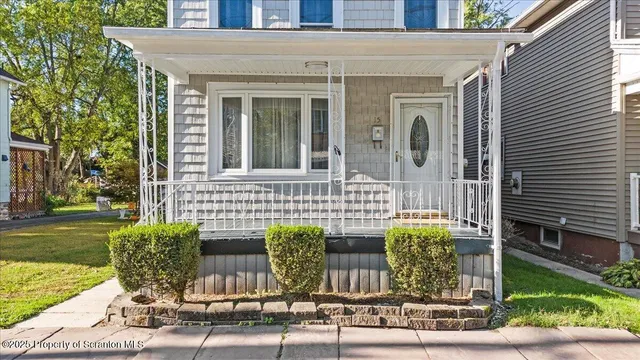 $159,900 | 15 Manhattan Street, Ashley, PA 18706