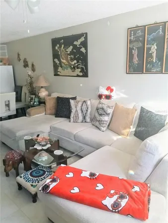 $225,000 | 6640 121st Avenue, Unit 1, Largo, FL 33773