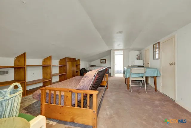 $684,999 | 311 Weiss Road, New Braunfels, TX 78130