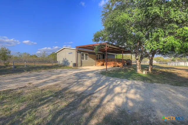 $684,999 | 311 Weiss Road, New Braunfels, TX 78130