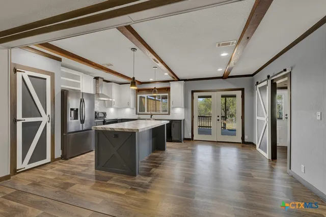 $684,999 | 311 Weiss Road, New Braunfels, TX 78130