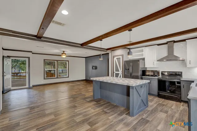 $684,999 | 311 Weiss Road, New Braunfels, TX 78130