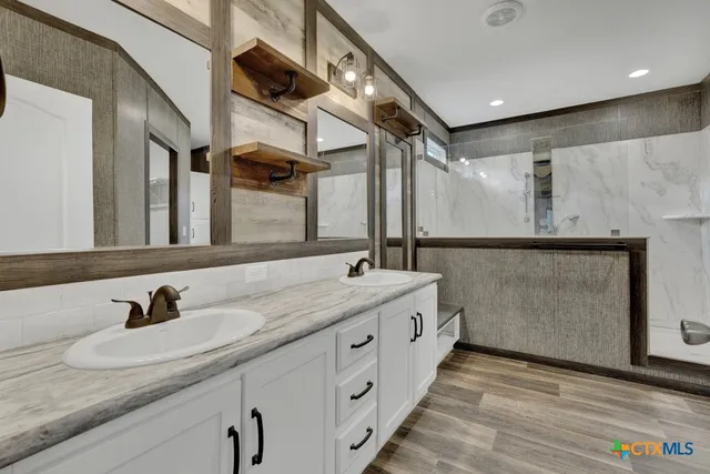 $684,999 | 311 Weiss Road, New Braunfels, TX 78130