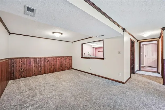 $250,000 | 1370 Coronado Drive, Hermitage, PA 16148