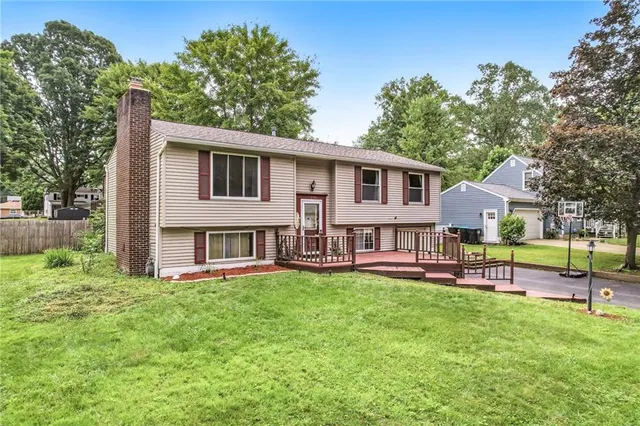 $250,000 | 1370 Coronado Drive, Hermitage, PA 16148