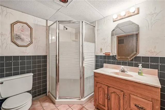 $250,000 | 1370 Coronado Drive, Hermitage, PA 16148