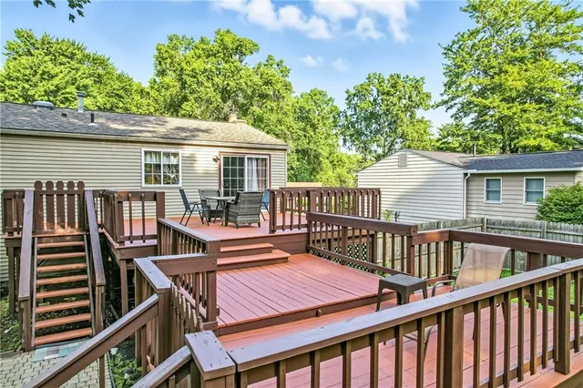 $250,000 | 1370 Coronado Drive, Hermitage, PA 16148