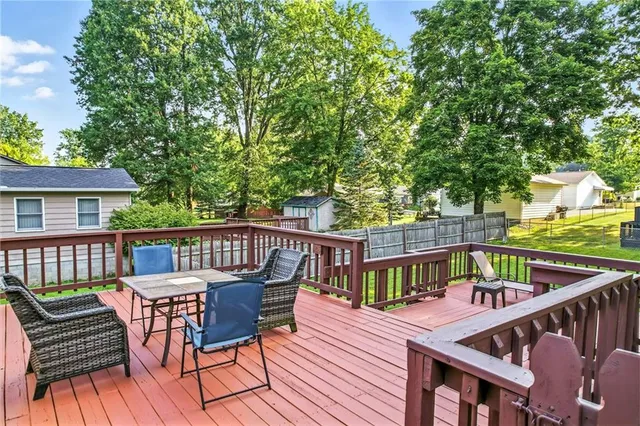 $250,000 | 1370 Coronado Drive, Hermitage, PA 16148