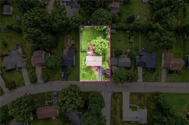 $250,000 | 1370 Coronado Drive, Hermitage, PA 16148