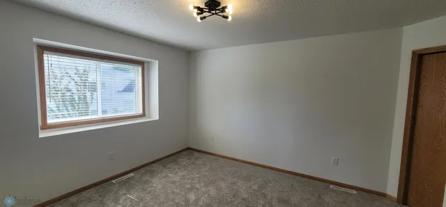 $239,900 | 3334 10th Street South, Moorhead, MN 56560