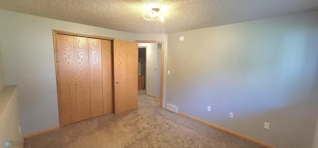 $239,900 | 3334 10th Street South, Moorhead, MN 56560