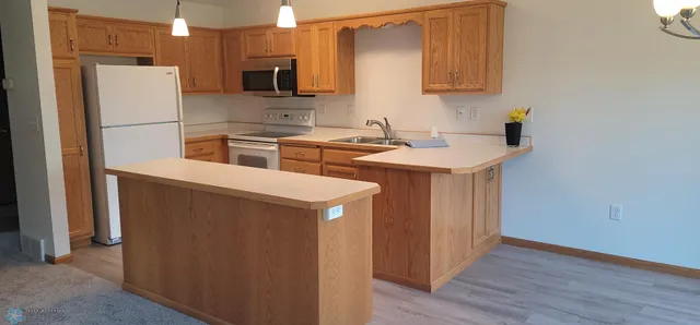 $239,900 | 3334 10th Street South, Moorhead, MN 56560