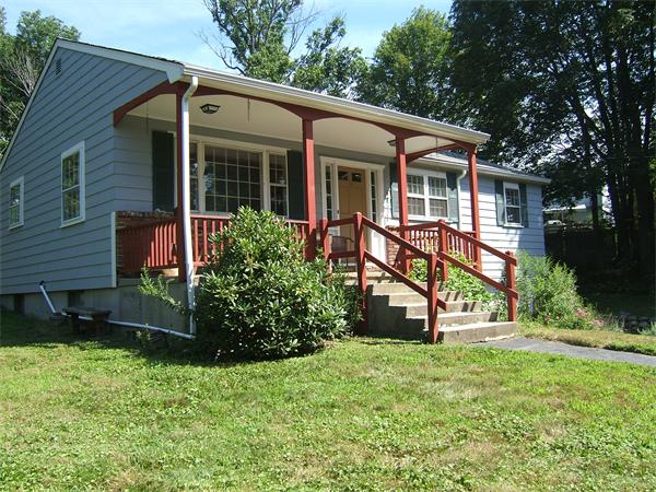 9 Lake Street Middleton, MA 01949 - Photo 1 of 15 Gallery Image 1