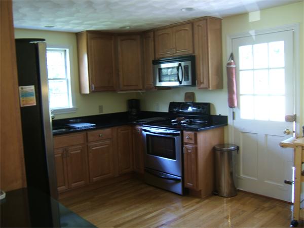 9 Lake Street Middleton, MA 01949 - Photo 12 of 15 Gallery Image 12