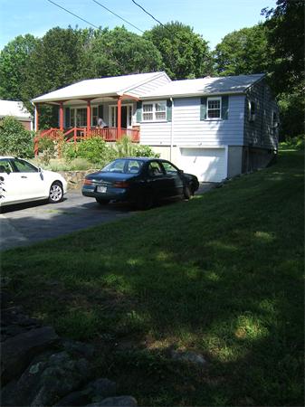 9 Lake Street Middleton, MA 01949 - Photo 2 of 15 Gallery Image 2