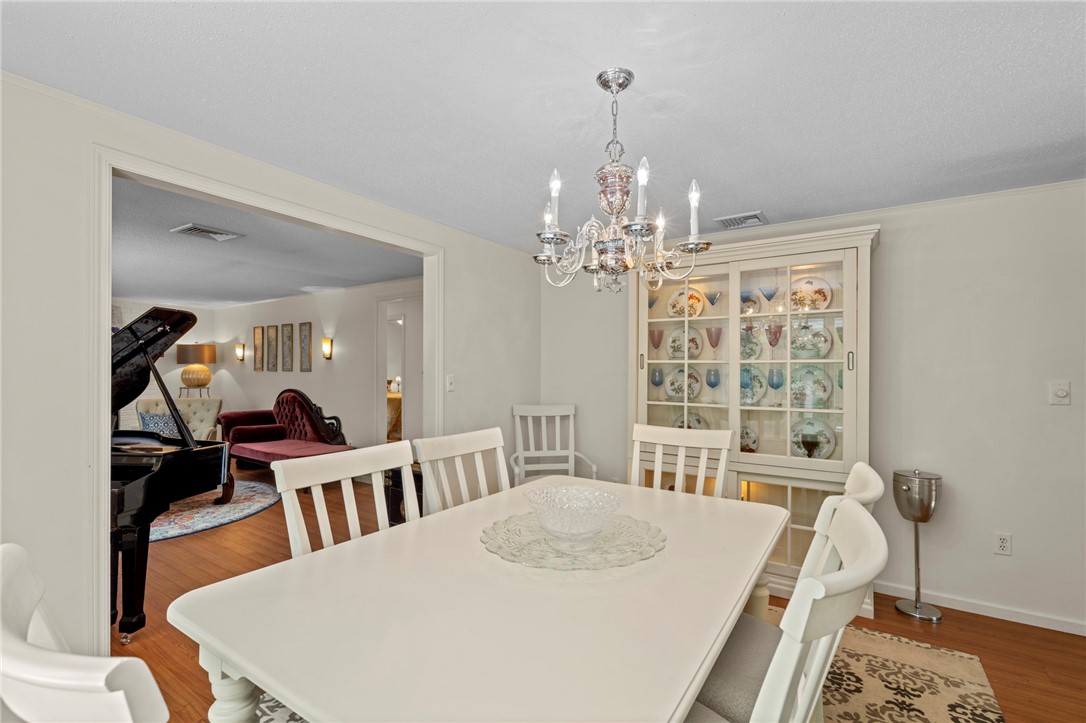 46 Azalea Drive Cranston, RI 02921 - Photo 20 of 50