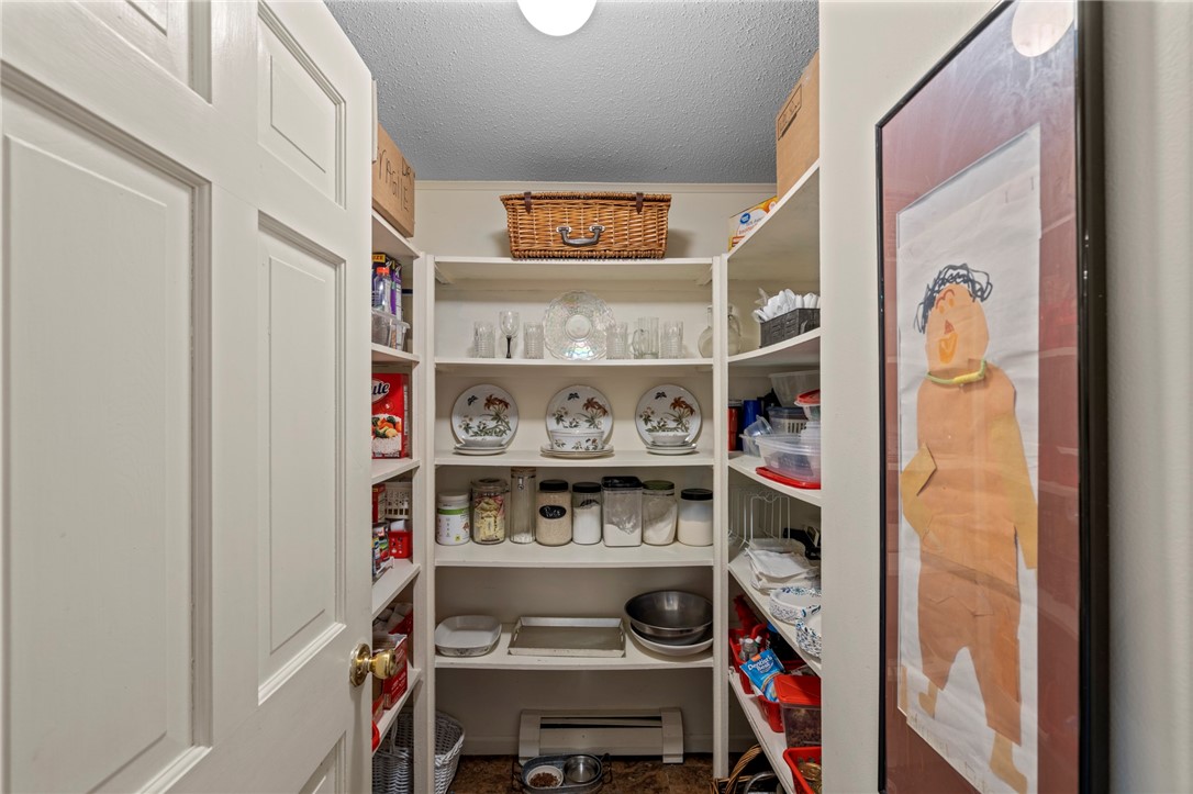 46 Azalea Drive Cranston, RI 02921 - Photo 25 of 50