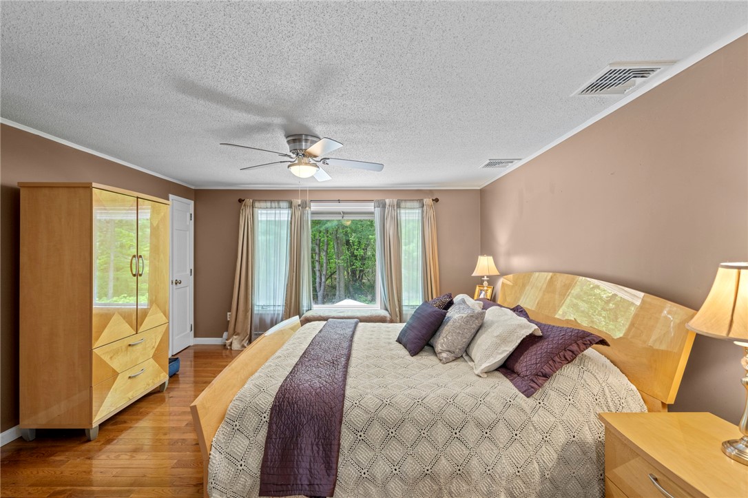 46 Azalea Drive Cranston, RI 02921 - Photo 31 of 50