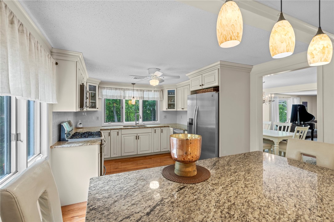 46 Azalea Drive Cranston, RI 02921 - Photo 39 of 50