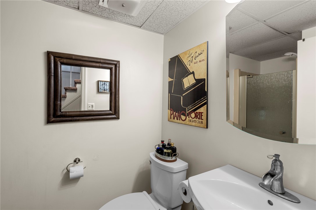 46 Azalea Drive Cranston, RI 02921 - Photo 42 of 50