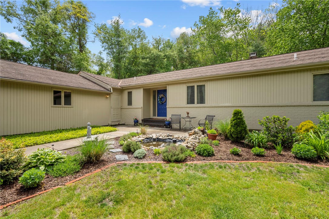 46 Azalea Drive Cranston, RI 02921 - Photo 6 of 50