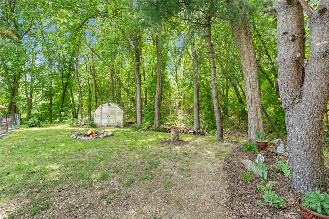 46 Azalea Drive Cranston, RI 02921 - Photo 7 of 50