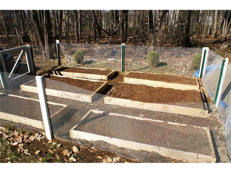 32 Donica Road York, ME 03909 - Photo 15 of 16 Yard/Garden.