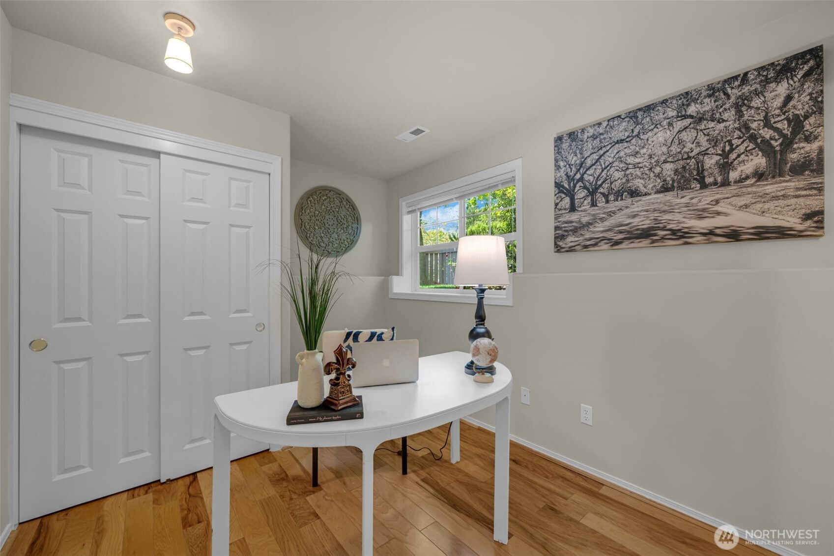 4720 Interlake Avenue North Seattle, WA 98103 - Photo 30 of 40