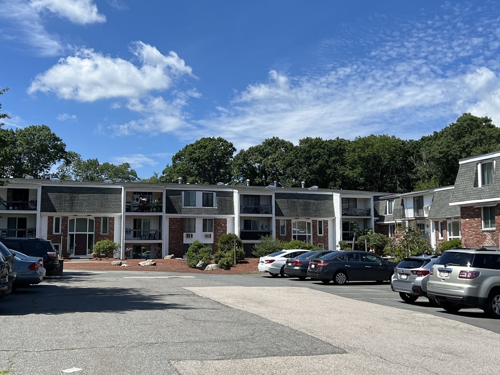 96 Main Street, Unit C8 Foxboro, MA 02035 - Photo 19 of 20 Gallery Image 19