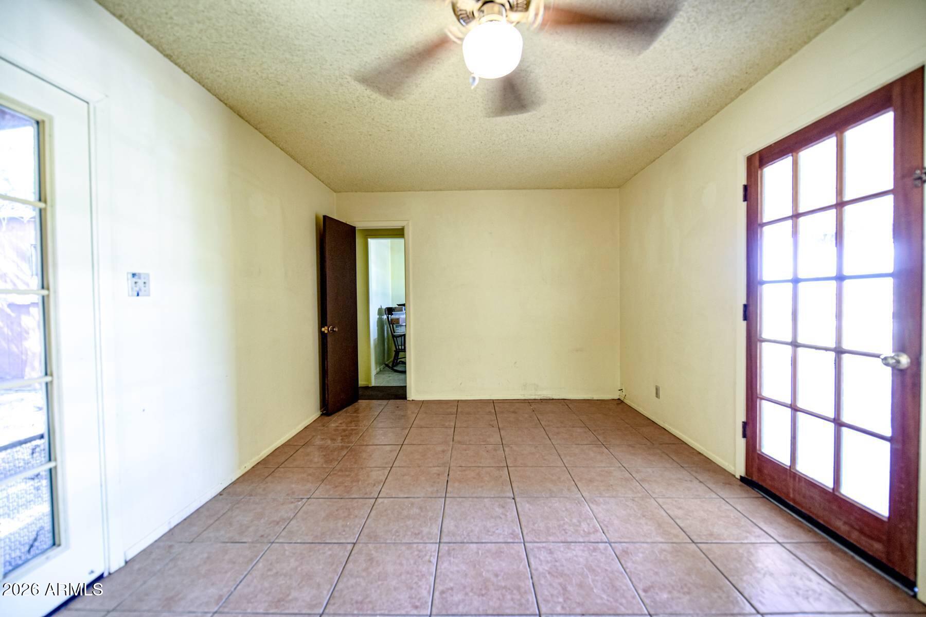 8440 South Springfield Road Globe, AZ 85501 - Photo 11 of 47 DINING