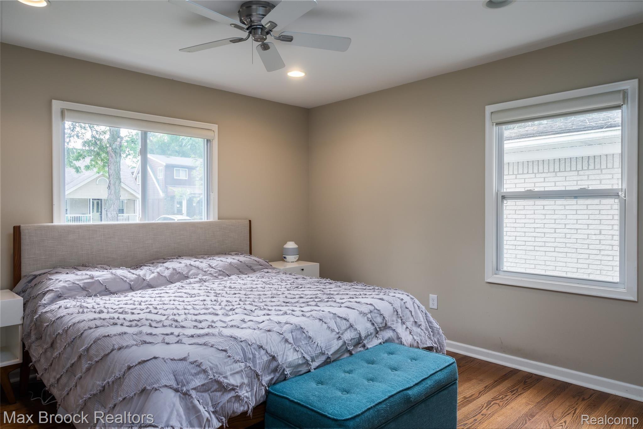 68 Maplefield Road Pleasant Ridge, MI 48069 - Photo 12 of 36 Owner's Suite Bedroom