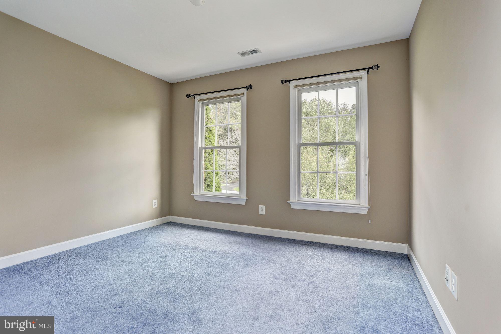 25118 Vista Ridge Road Laytonsville, MD 20882 - Photo 18 of 30 Bedroom w/ Ensuite