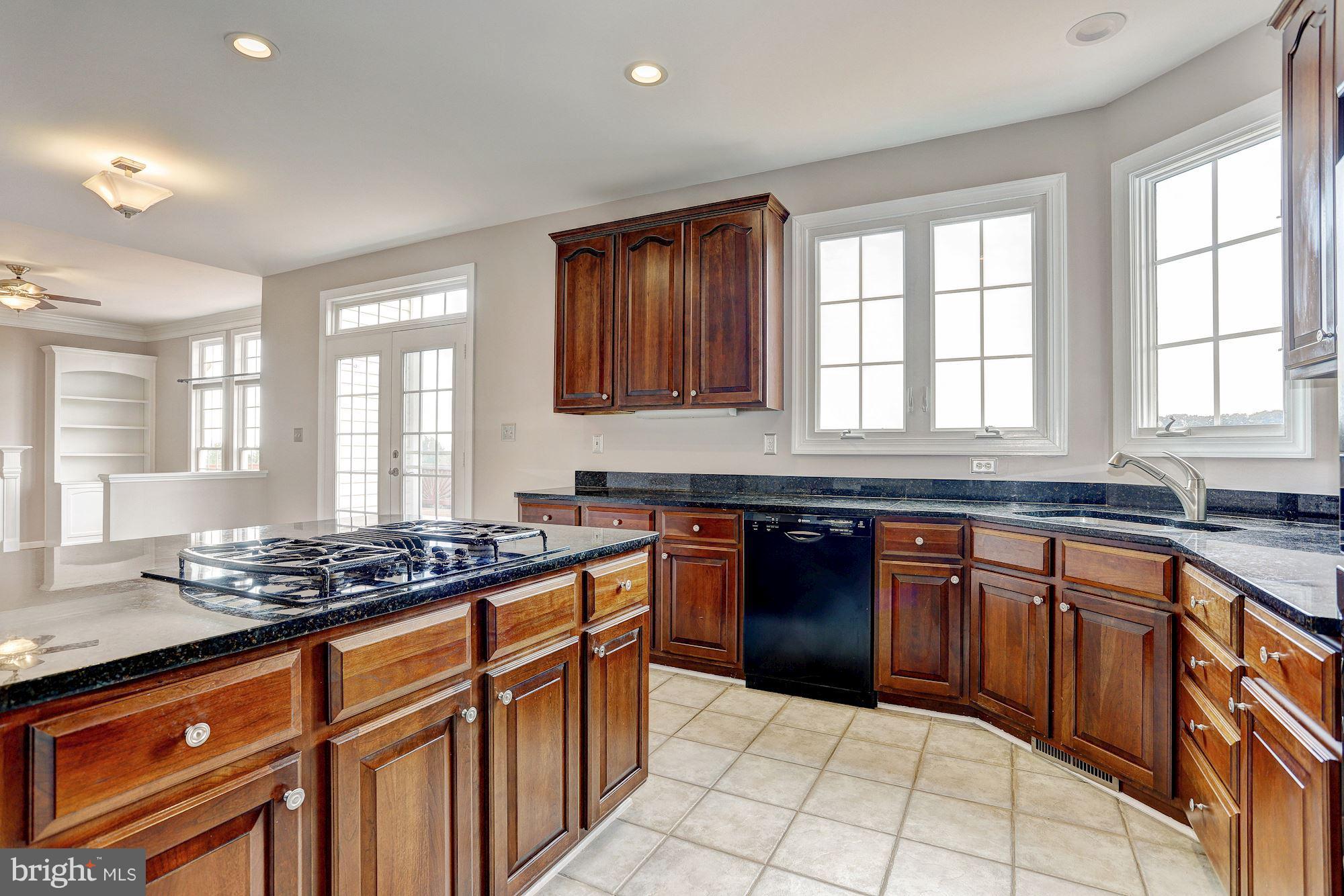 25118 Vista Ridge Road Laytonsville, MD 20882 - Photo 7 of 30 Kitchen