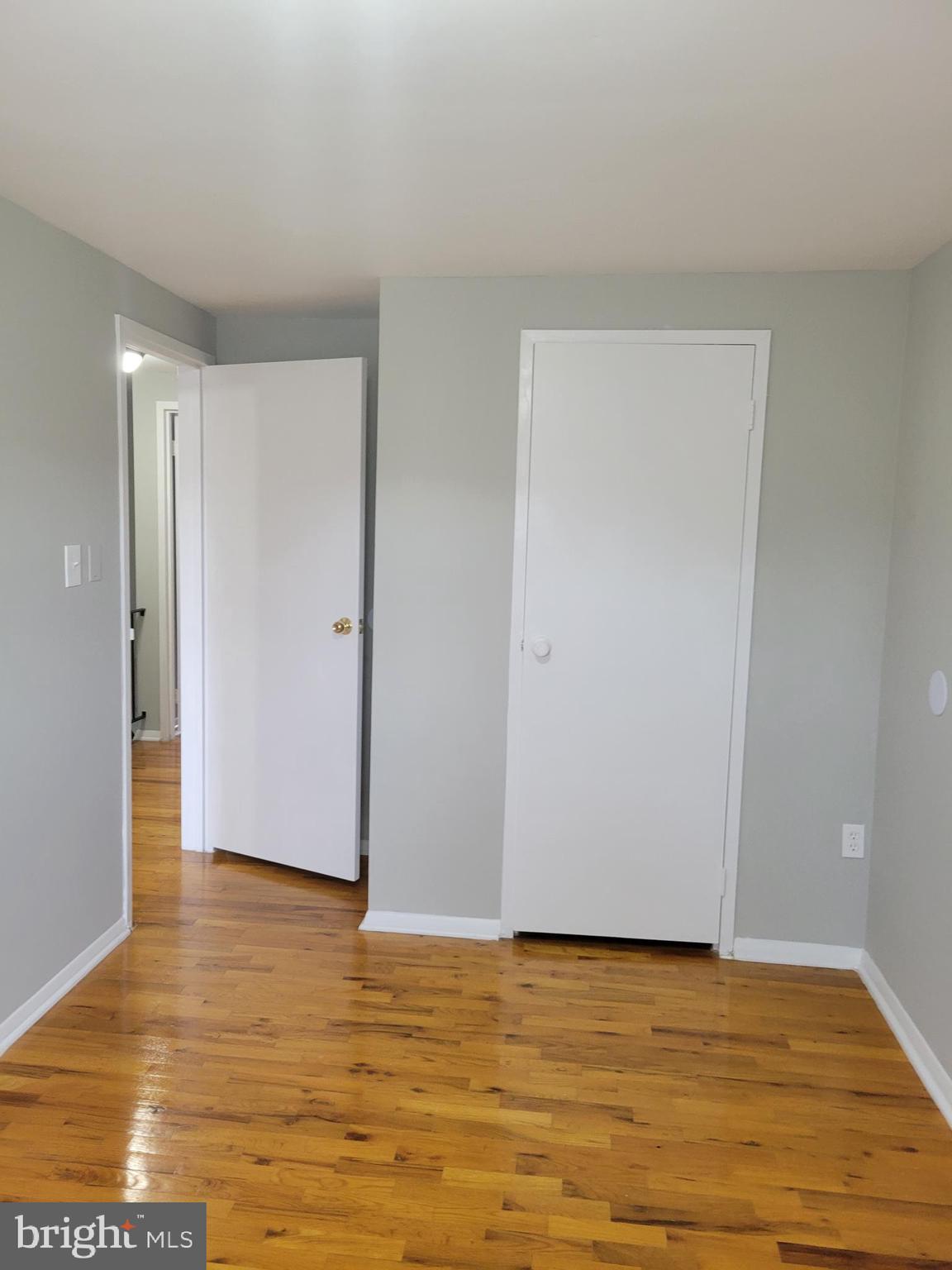 630 Kingston Road Baltimore, MD 21220 - Photo 23 of 34 a view of an empty room and wooden floor