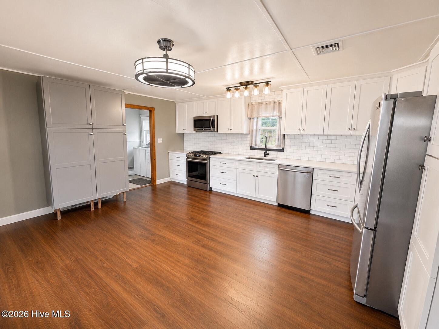 128 North Indiantown Road Shawboro, NC 27973 - Photo 4 of 11 Kitchen 1