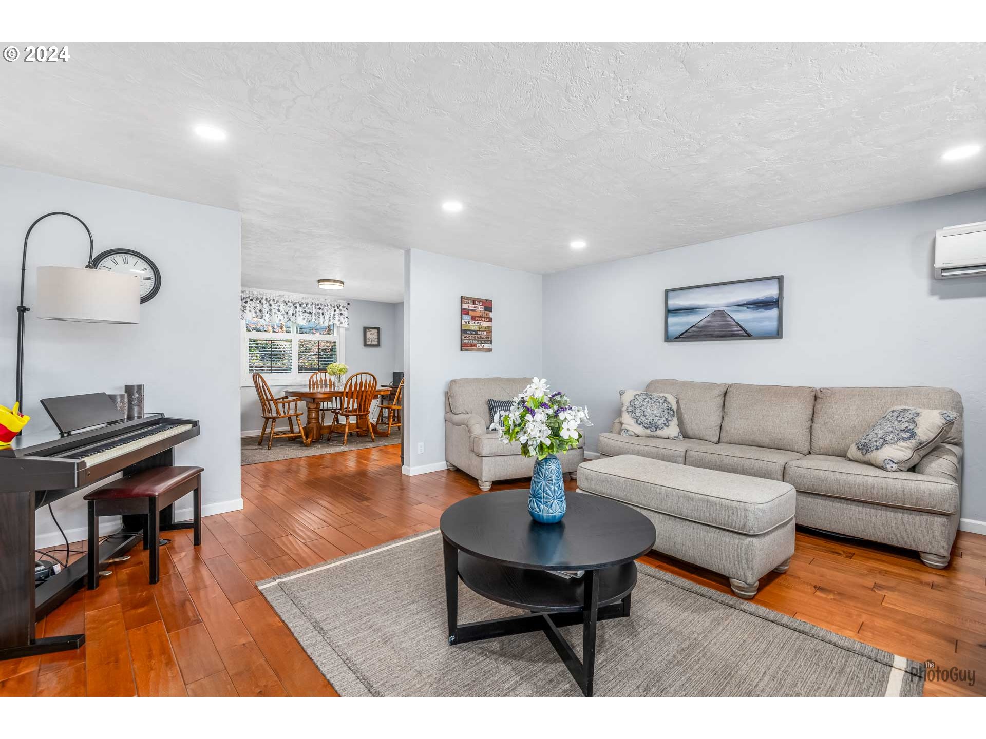 7443 A Street Springfield, OR 97478 - Photo 5 of 31 Gallery Image 5
