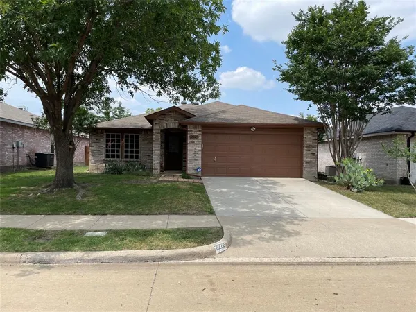 $2,250 | 2229 Birch Drive, Little Elm, TX 75068