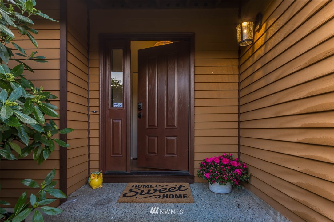 18655 110th Place Southeast Renton, WA 98055 - Photo 2 of 20