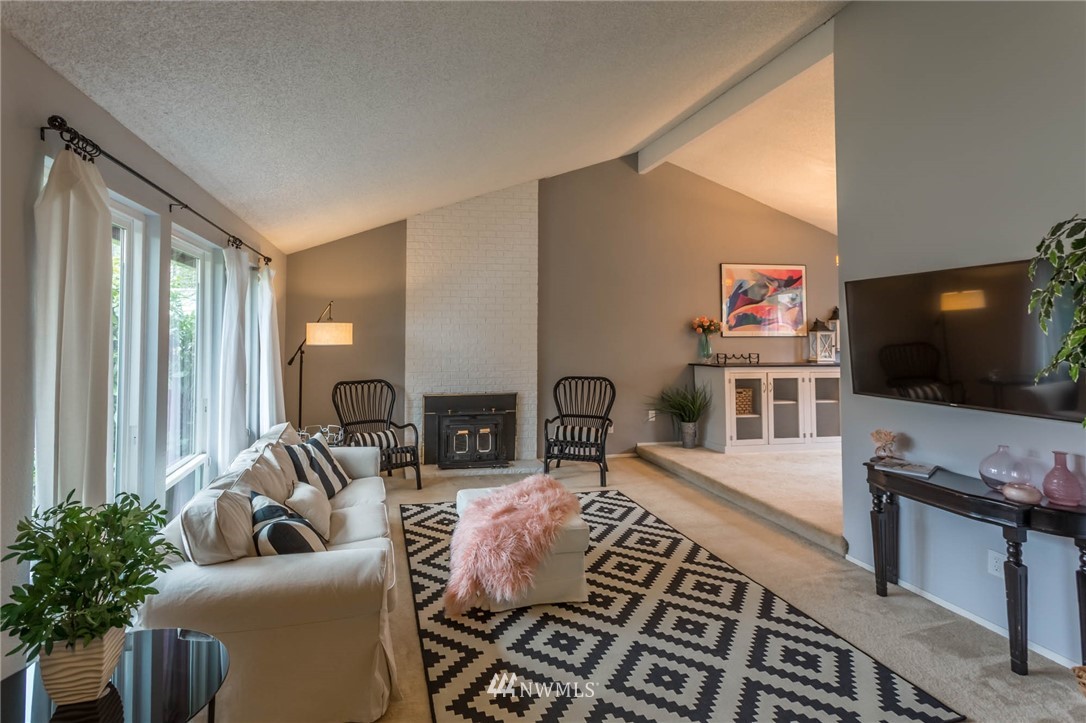 18655 110th Place Southeast Renton, WA 98055 - Photo 4 of 20