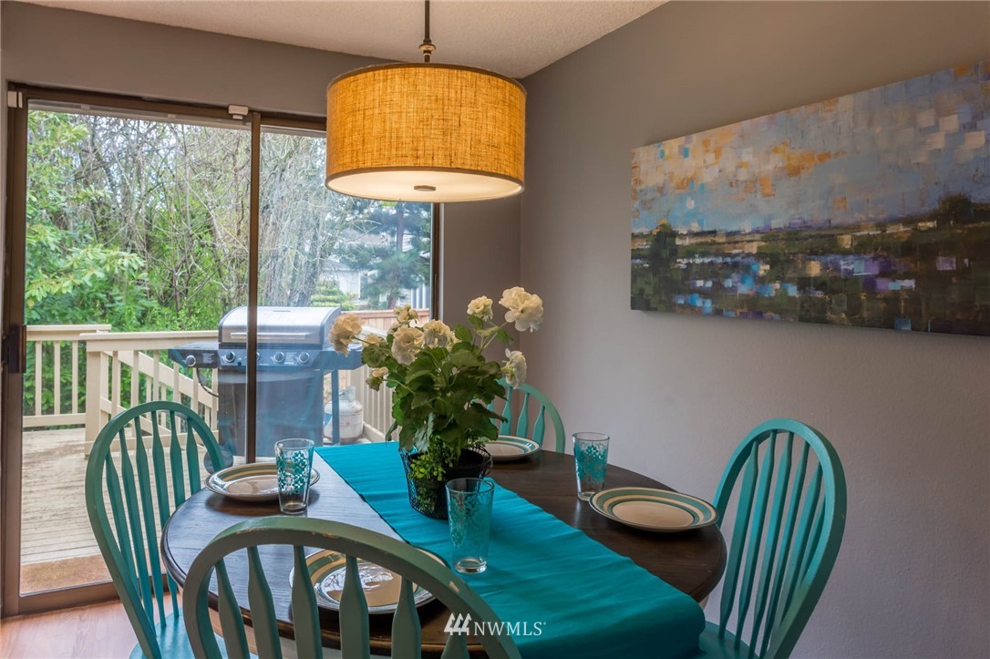 18655 110th Place Southeast Renton, WA 98055 - Photo 7 of 20