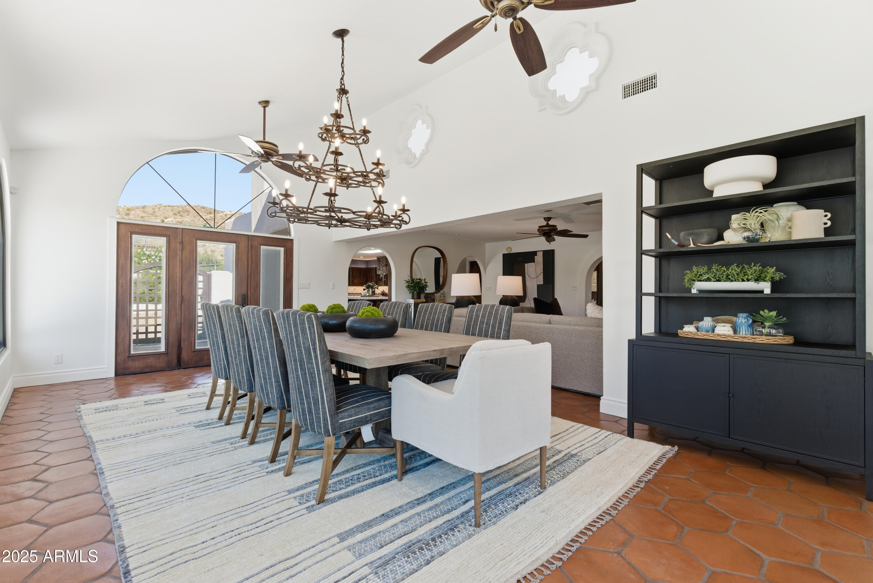 5828 East Cactus Wren Road Paradise Valley, AZ 85253 - Photo 18 of 44 a view of a dining room with furniture