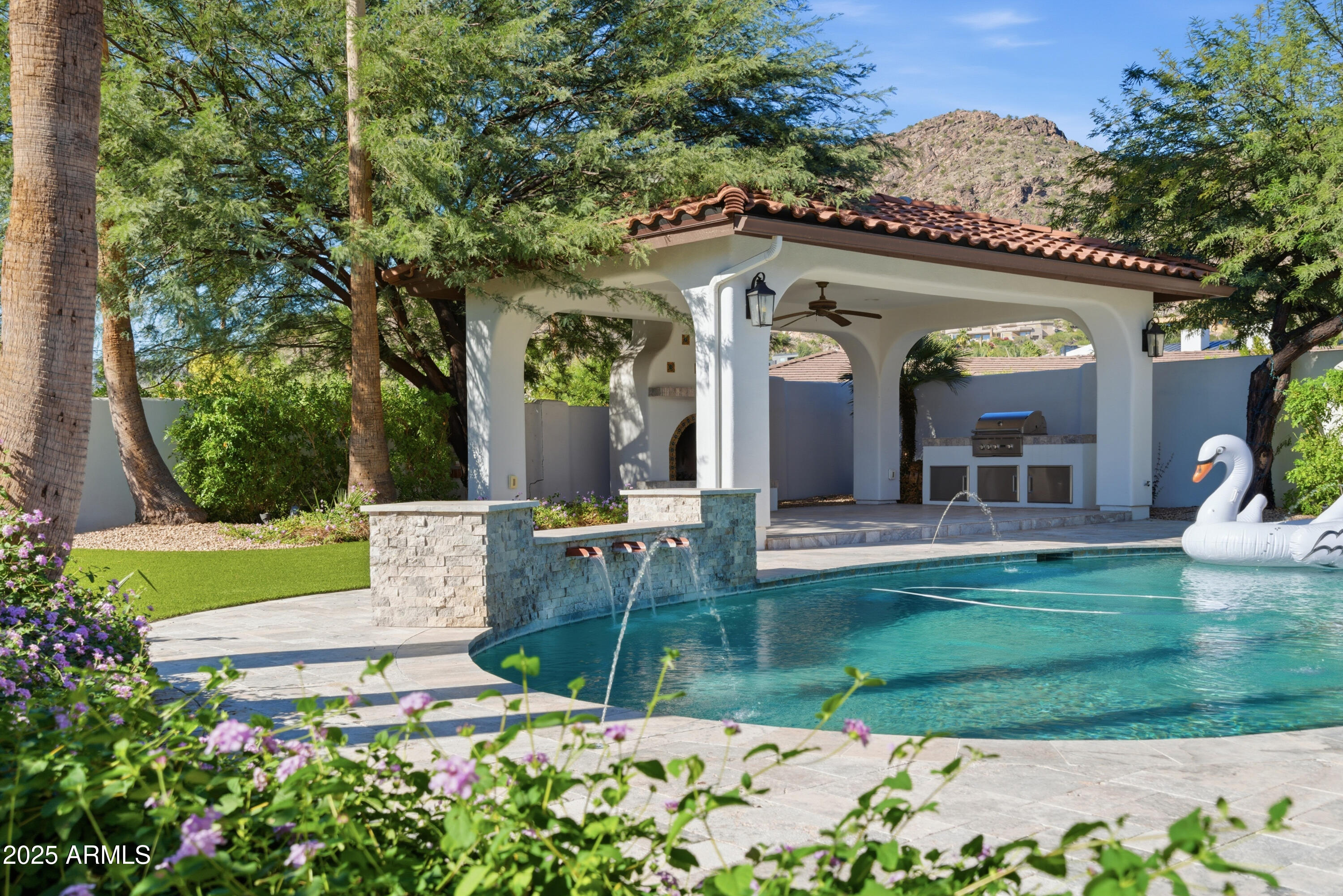 5828 East Cactus Wren Road Paradise Valley, AZ 85253 - Photo 2 of 44 a view of a house with garden and front view of a house