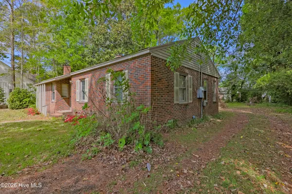 $125,000 | 221 East Main Street, Rose Hill, NC 28458