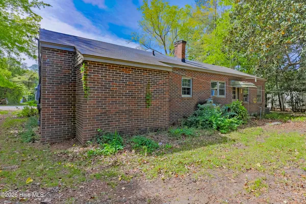 $125,000 | 221 East Main Street, Rose Hill, NC 28458
