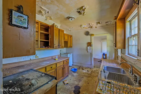 $125,000 | 221 East Main Street, Rose Hill, NC 28458