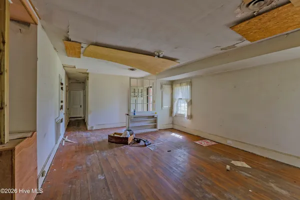 $125,000 | 221 East Main Street, Rose Hill, NC 28458