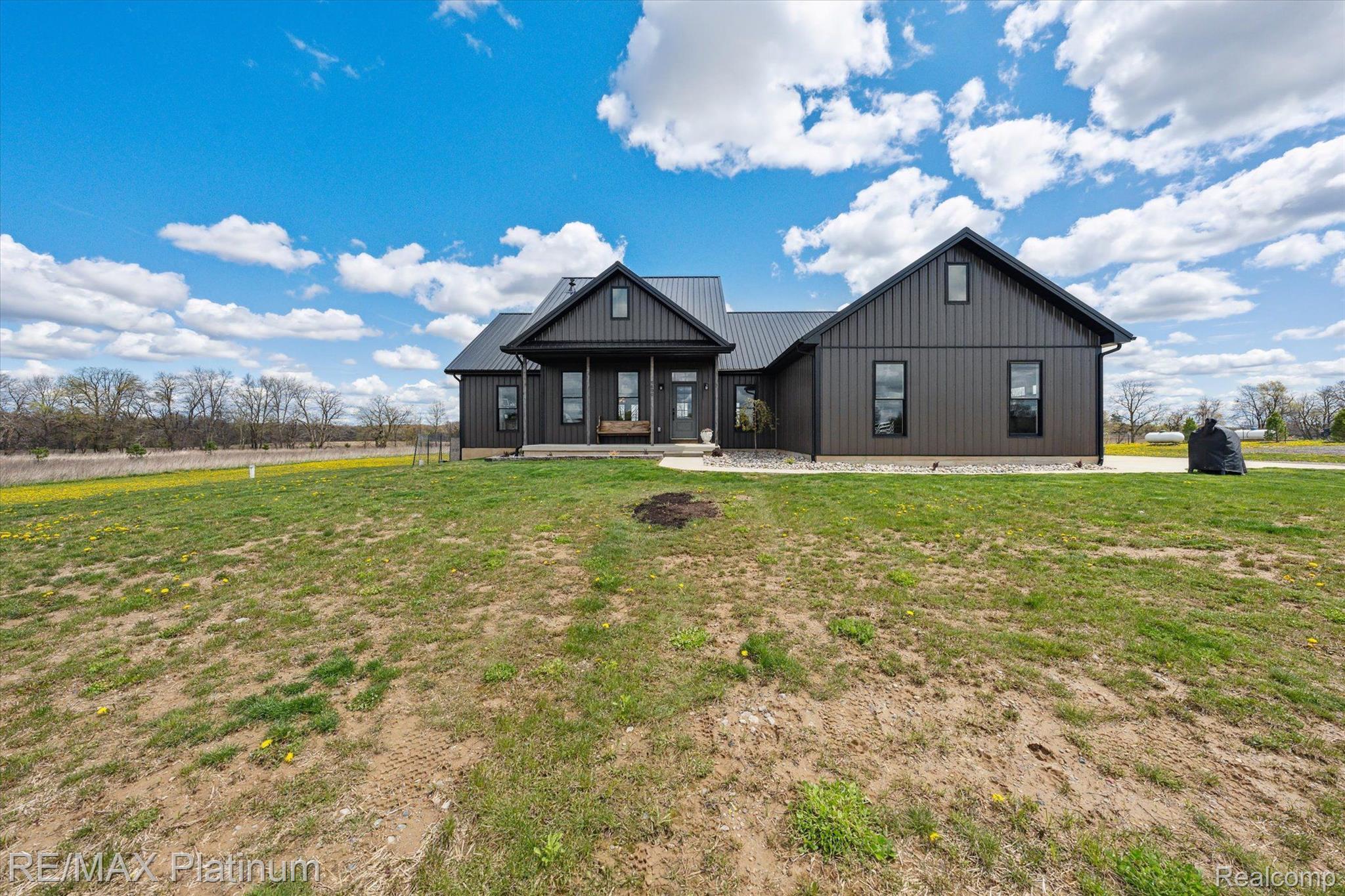 9800 North Marsh Road Fowlerville, MI 48836 - Photo 3 of 44 Gallery Image 3