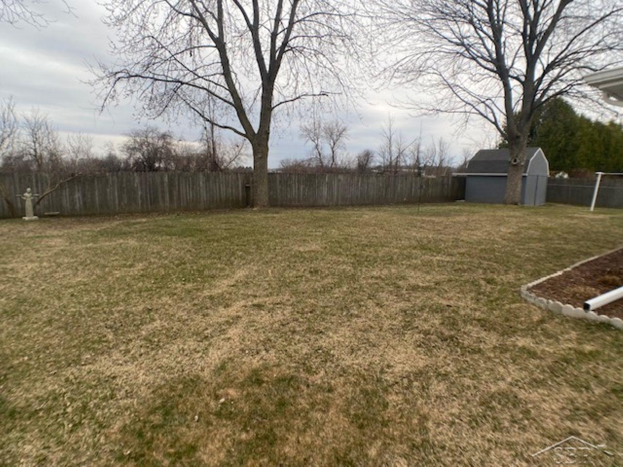 4851 Locust Road Saginaw, MI 48604 - Photo 31 of 31 50169953-4a6d3754-d770-45a5-a583-a621b753afc7.JPG